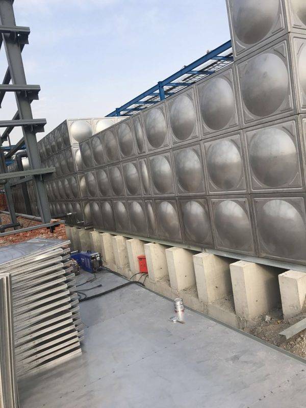 Stainless steel water tank - Image 3